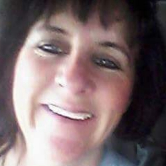 Meet your Posher, Jennifer - Picture 2 of 4